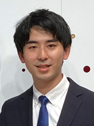 坪井 俊輔