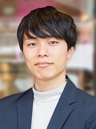 山田 真央