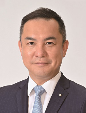 鈴木 英敬 氏