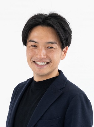 山野 智久 氏