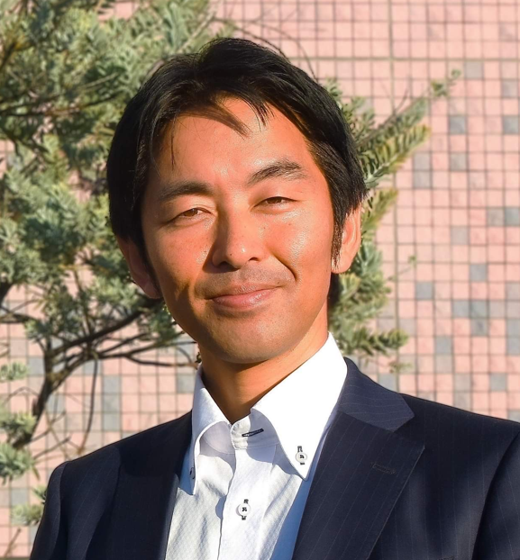 中山 淳雄 氏