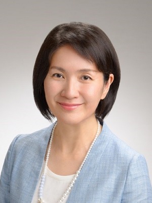 小島 玲子 氏