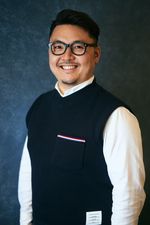 川原 卓巳 氏