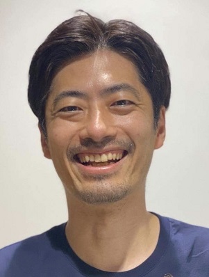 小国 士朗 氏