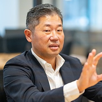 芹澤 亮 氏