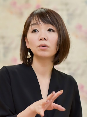 中村 亜由子 氏