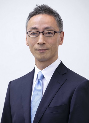 青井 浩 氏
