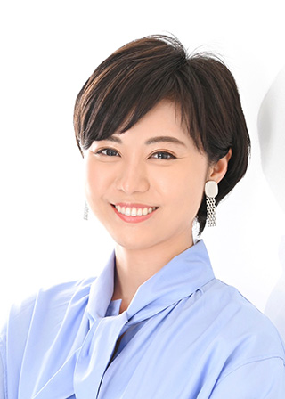 瀧口 友里奈 氏