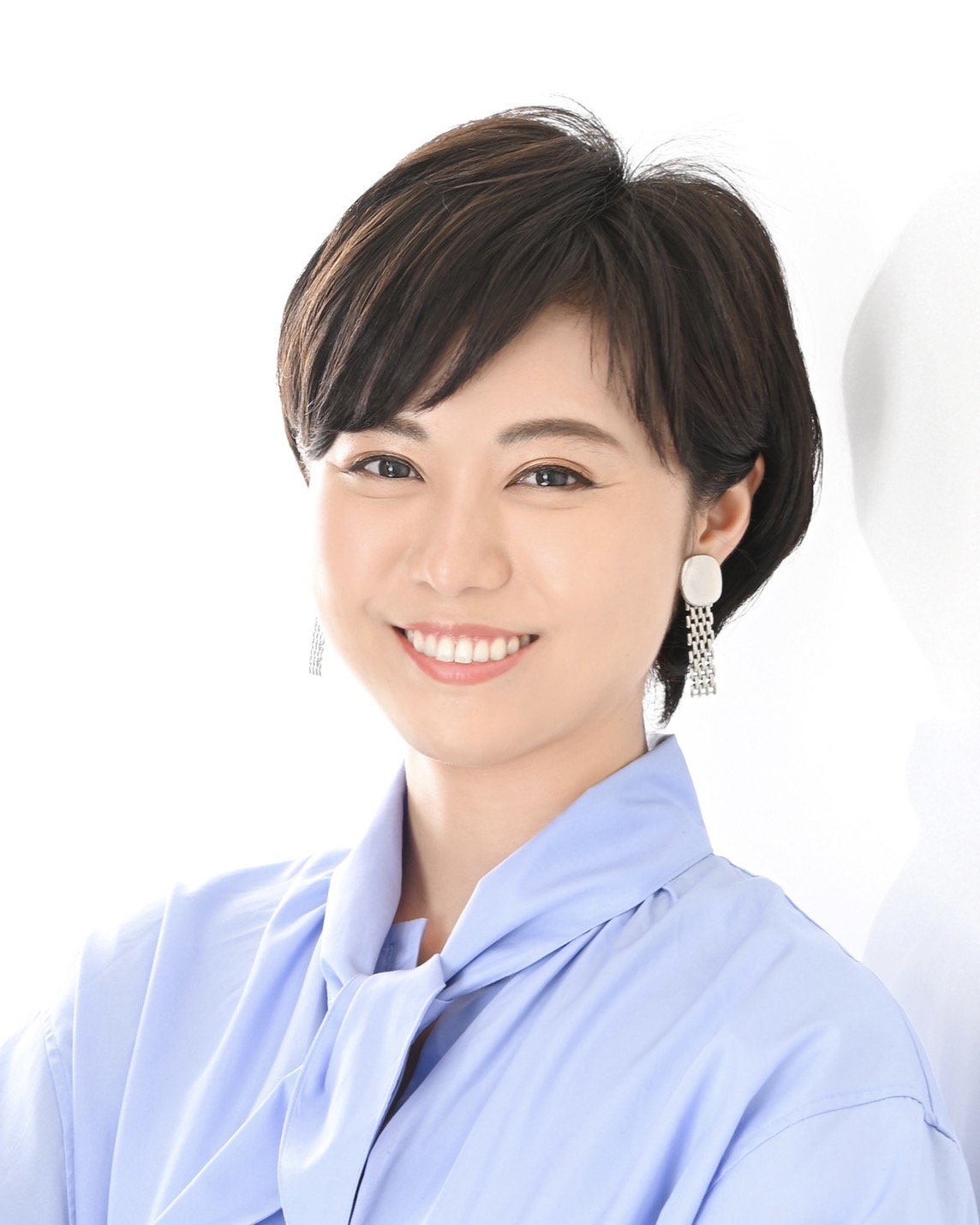 瀧口 友里奈 氏